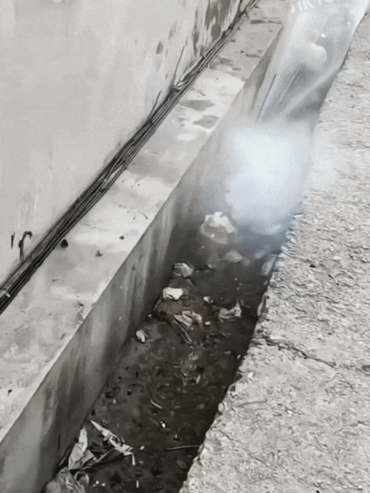 High pressure drain cleaning demonstration